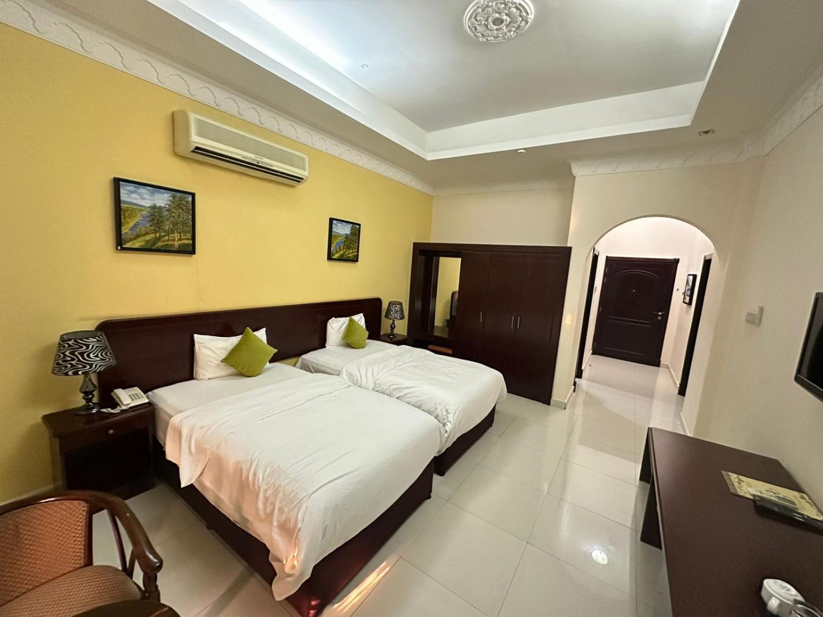 Royal Gardens Hotel Suhar
